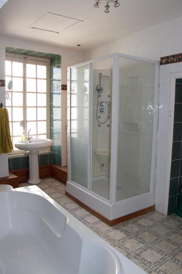 Suite Leon Edoux Saint-Savin  Zewnętrze zdjęcie